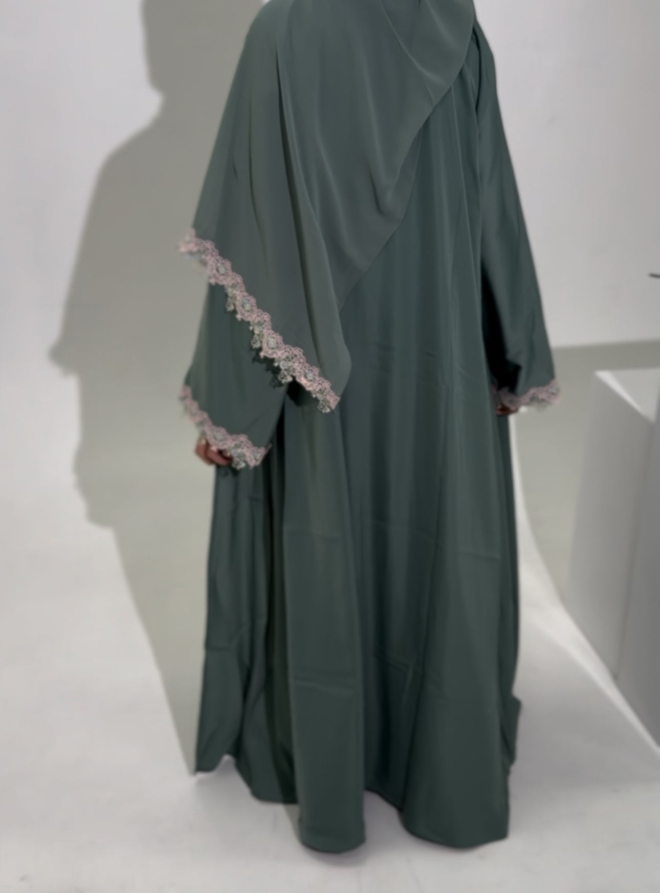 Girls Aisha 3 pieces floral Cuffs Abaya